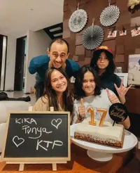 Potret Perayaan Ulang Tahun Anak Pertama Ersa Mayori, Sederhana dan Penuh Kehangatan Bareng Keluarga 