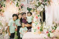 Potret Perayaan Ulang Tahun Sarwendah ke-33, Penampilan Ibu Tiga Anak yang Masih Seperti ABG Jadi Sorotan