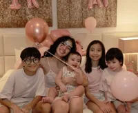 Potret Perayaan Ultah ke-15 Leticia Anak Sheila Marcia dan Anji, Privat Party di Villa - Serba Pink