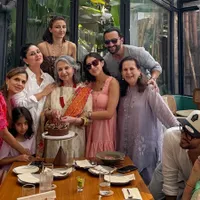 Potret Perayaan Ultah ke-80 Sharmila Tagore, Bahagia Dirayakan Bareng Semua Anak Cucu dan Menantu 