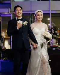 Potret Pernikahan Maddy Slinger, Aktris FTV Baru Berusia 16 Tahun - Diperistri Isman Kurniawan yang 19 Tahun Lebih Tua