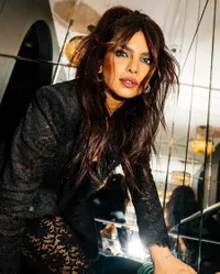 Potret Priyanka Chopra Stunning Kala Promo MATRIX RESURRECTIONS, Ngamuk Disebut Istri Nick Jonas