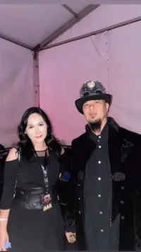 Potret Pungky Sukmawati Mantan Pacar Ahmad Dhani yang Cantik Banget, Bahagia Nonton Konser Dewa 19