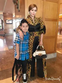 Potret Putra Inul Daratista Saat Kecil, Kini Berulang Tahun yang ke-17