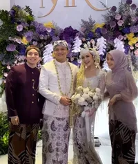 Potret Putri Delina di Pernikahan Rizky Febian dan Mahalini, Didoakan Segera Nyusul Bareng Jeffry Reksa