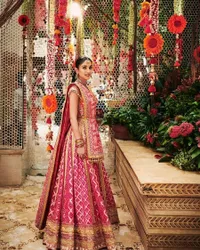 Potret Radhika Merchant Jelang Nikah dengan Anant Ambani, Keluarga Crazy Rich India Gelar Nikah Massal - Undang Justin Bieber di Upacara Sangeet