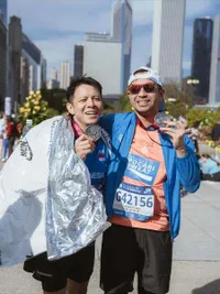 8 Potret Raffi Ahmad dan Ariel NOAH Ikut Chicago Marathon, Nagita Slavina Heboh Jadi Suporter