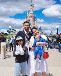 Potret Raffi Ahmad dan Nagita Slavina Keliling Paris, Ajak Anak-anak ke Disneyland