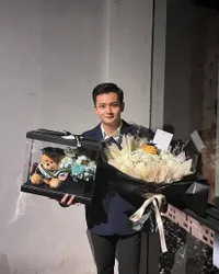 Potret Randy Martin Lulus Sidang Skripsi, Kehadiran Ria Ricis Sempat Jadi Sorotan