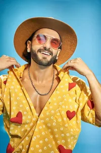 Potret Ranveer Singh Cerah Ceria Berbaju Kuning Bak Nanas, Selalu Tampil Beda