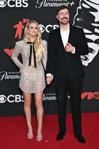Potret Red Carpet MTV VMA 2025, Ada Rose BLACKPINK - MrBeast