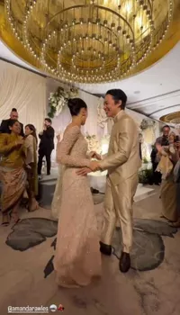 Potret Resepsi Pernikahan Amanda Rawles dan Adriel Susanteo di Indonesia