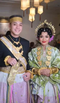 Potret Resepsi Pernikahan Rasyid Rajasa dan Tamara Kalla, Mewah dengan Adat Bugis -Dihadiri Banyak Politisi
