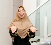 Potret Ria Ricis Undang Anak-Anak Yatim di Syukuran Rumah Barunya