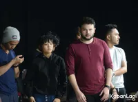 Potret Ridho Rhoma - Selfi DAA4 Latihan Musikal 'Cinta 24 Karat'