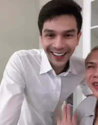 Potret Ririn Dwi Ariyanti dan Jonathan Frizzy Kepergok Rayakan Natal Bersama, Dulu Disebut Pelakor - Kini Pakai Baju Couple