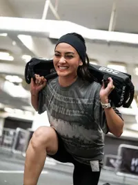 Potret Ririn Ekawati Menantang Batas Tubuh Sendiri, Angkat Beban Sampai Ngos-Ngosan