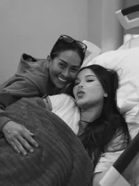 Potret Risa Dewi Temani Alyssa Daguise Lahiran, Jadi Momen Paling Emosional dan Indah