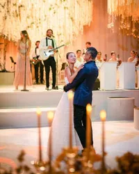 Potret Romantisnya First Dance Julie Estelle dan David Tjiptobiantoro di Momen Pernikahan, Penuh Tawa Bahagia