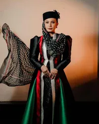 Potret Rossa Cantik dalam Busana Bernuansa Palestina, Bawakan Lagu 'Heal The World'