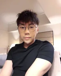 Potret Roy Kiyoshi yang Dagunya Tak Lagi Lancip, Mengaku Menyesal Ikut-ikutan Karakter Anime