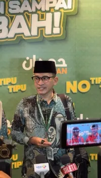 Potret Ruben Onsu Jalani Umrah Perdana, Panjatkan Doa Khusus Pembully Anaknya Cepat Tertangkap