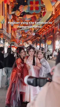 8 Potret Sarwendah Pakai Baju Tradisional China, bak Putri Kerajaan