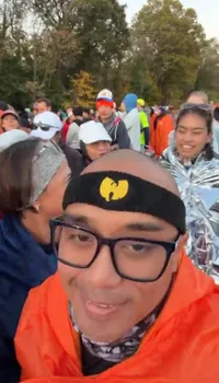 7 Potret Saykoji Ikut New York Marathon, Sukses Lari 42 Km - Lanjut Nonton NBA