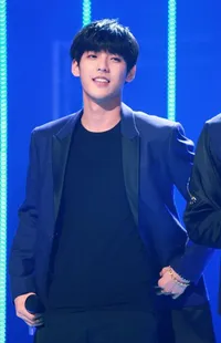 Potret Sederet Idol K-Pop yang Jadi Lebih Macho Setelah Wamil, Bikin Fans Makin Jatuh Cinta Sama Oppa