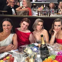 Potret Seru Para Bintang di Balik Golden Globe Awards 2015