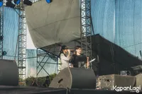 Potret Sezairi, Vierratale Hingga Nadin Amizah Menggebrak di Panggung OTW Festival Malang - Tiga Venue Padat Penonton!