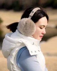 Potret Shandy Aulia Main Golf di Korea Selatan, Dingin-Dingin Tetap Cantik Bagai Bintang Drakor