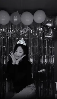 Potret Song Hye Kyo Rayakan Ulang Tahun Ke-42 Bareng Sahabat, Bahagianya Menular