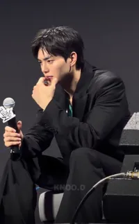 Potret Song Kang di Fan Meeting Shanghai, Gantengnya Disebut Mirip AI