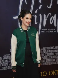 Potret Steffi Zamora di Gala Premiere 'PENGIN HIJRAH', Bumil Cantik Menawan