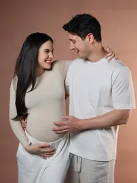 Potret Steffi Zamora Istri Nino Fernandez Pamer Baby Bump, Tampil Cantik Jelang Melahirkan
