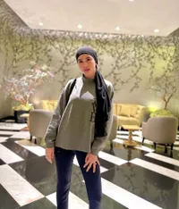 Potret Stevi Agnecya Lepas Hijab Saat Liburan ke Bali, Kerap Dicibir Netizen - Mulai Geram Dengan Omongan Haters