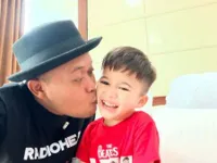 Potret Sule Jenguk Adzam di RS, Momen Ketemu Nathalie Holscher Jadi Sorotan