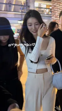 Potret Suzy dan Jennie BLACKPINK Nonton Film Bersama, Kaget Idol Top Generasi 2 dan 3 Bisa Barengan