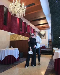 Potret Syahrini dan Reino Barack Rayakan Anniversary ke-6, Pamer Cincin Ruby Harga 2 Miliar - Baby R Ikut Dinner