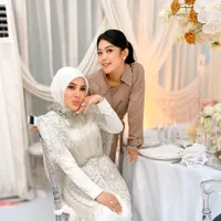Potret Syahrini Pakai 2 Cincin Berlian di Utahnya yang ke-45, Ditaksir Bernilai 42 Miliar
