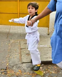 Potret Taimur Ali Khan Usai Latihan Bela Diri, Makin Tinggi dan Mirip Saif Ali Khan