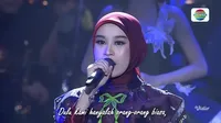 Potret Tangis Haru Para Alumni D Academy 7 di Panggung Mega Konser