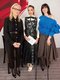 Tasya Farasya Bahagia, Dipuji Wangi Saat Foto Bareng Meryl Streep dan Anne Hathaway
