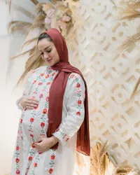 Potret Tasyakuran 7 Bulanan Kehamilan Tengku Dewi Putri, Digelar Sederhana - Andrew Andika Tidak Hadir