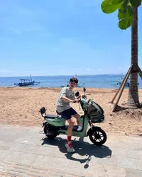 Potret Terbaru Kenzou Anak Tamara Bleszynski - Mike Lewis yang Kini Beranjak Remaja, Makin Ganteng & Bule Banget!