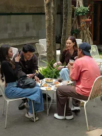 7 Potret Thariq Halilintar - Aaliyah Massaid Double Date Bareng Rizky Febian - Mahalini, Ajak Anak Juga