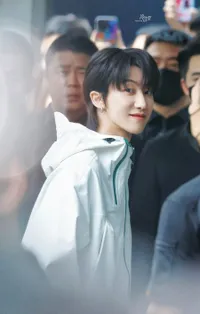 Potret THE8 SEVENTEEN Dijaga Ratusan Bodyguard, Fans Puji Brand yang Sigap
