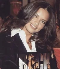 Potret Transformasi  Adriana Lima, Model Tercantik Victoria Secret yang Saat Ini Sudah Punya Tiga Orang Anak
