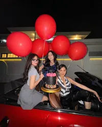 Potret Trio Seleb Sang Trendsetter: Rachel Vennya, Fuji dan Erika Carlina Jadi Satu Genk